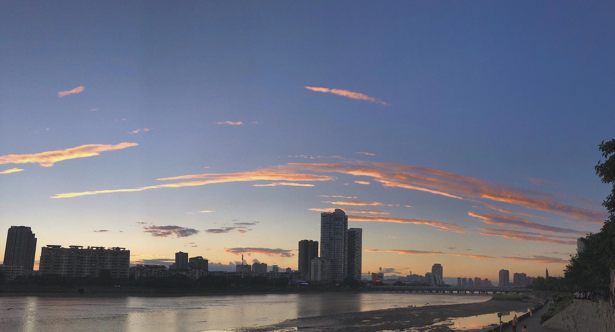 9d96a80db861a5613db1b5252c1bb1a2